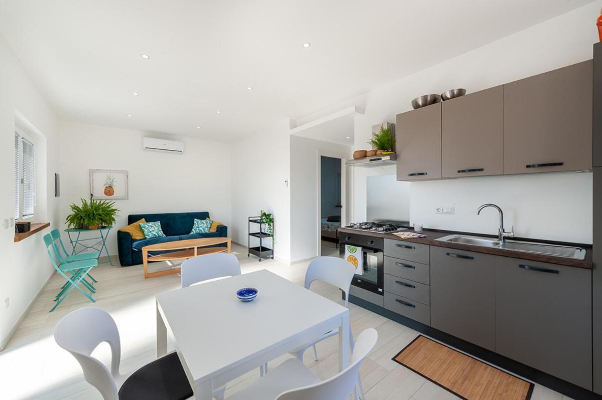 Tenuta Carruba Apartment โปลีกัสโตร บุสเซนตีโน ภายนอก รูปภาพ