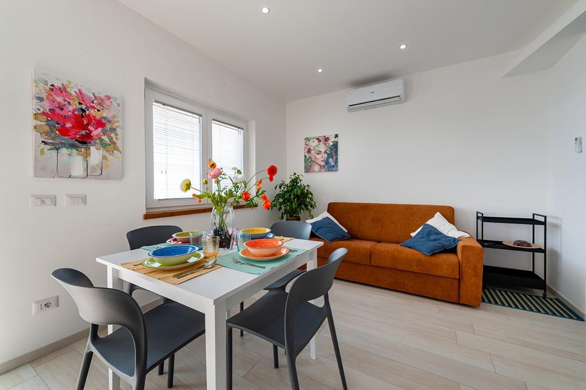 Tenuta Carruba Apartment โปลีกัสโตร บุสเซนตีโน ภายนอก รูปภาพ