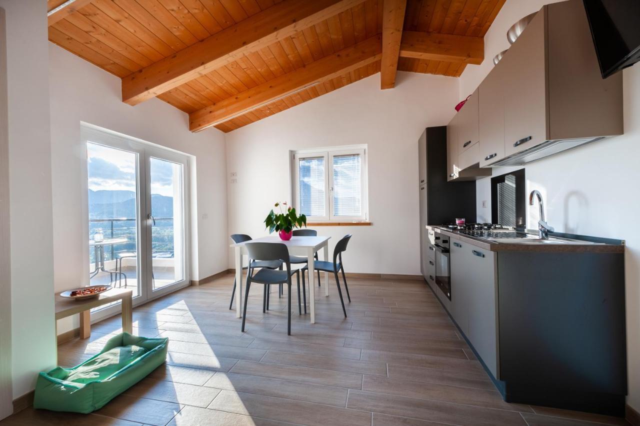 Tenuta Carruba Apartment โปลีกัสโตร บุสเซนตีโน ภายนอก รูปภาพ